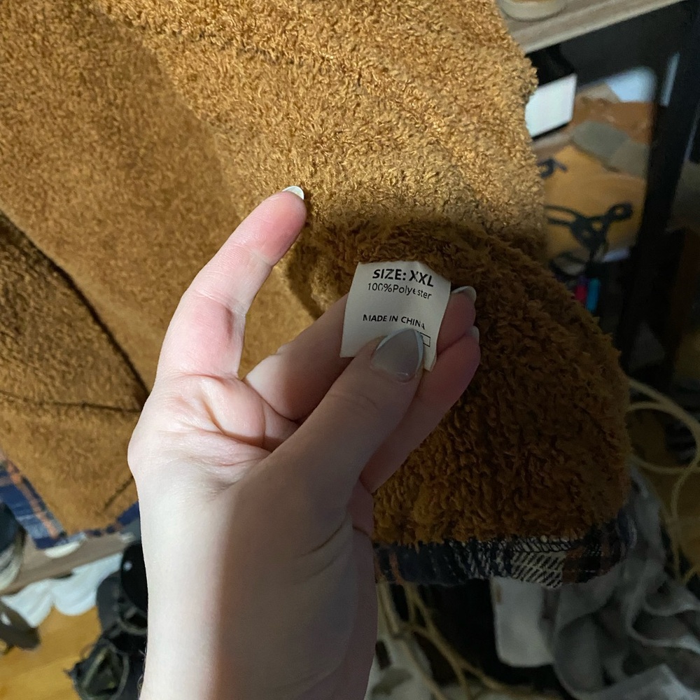 Plaid Sherpa-Lined Jacket for Women - Picture 4 of 4